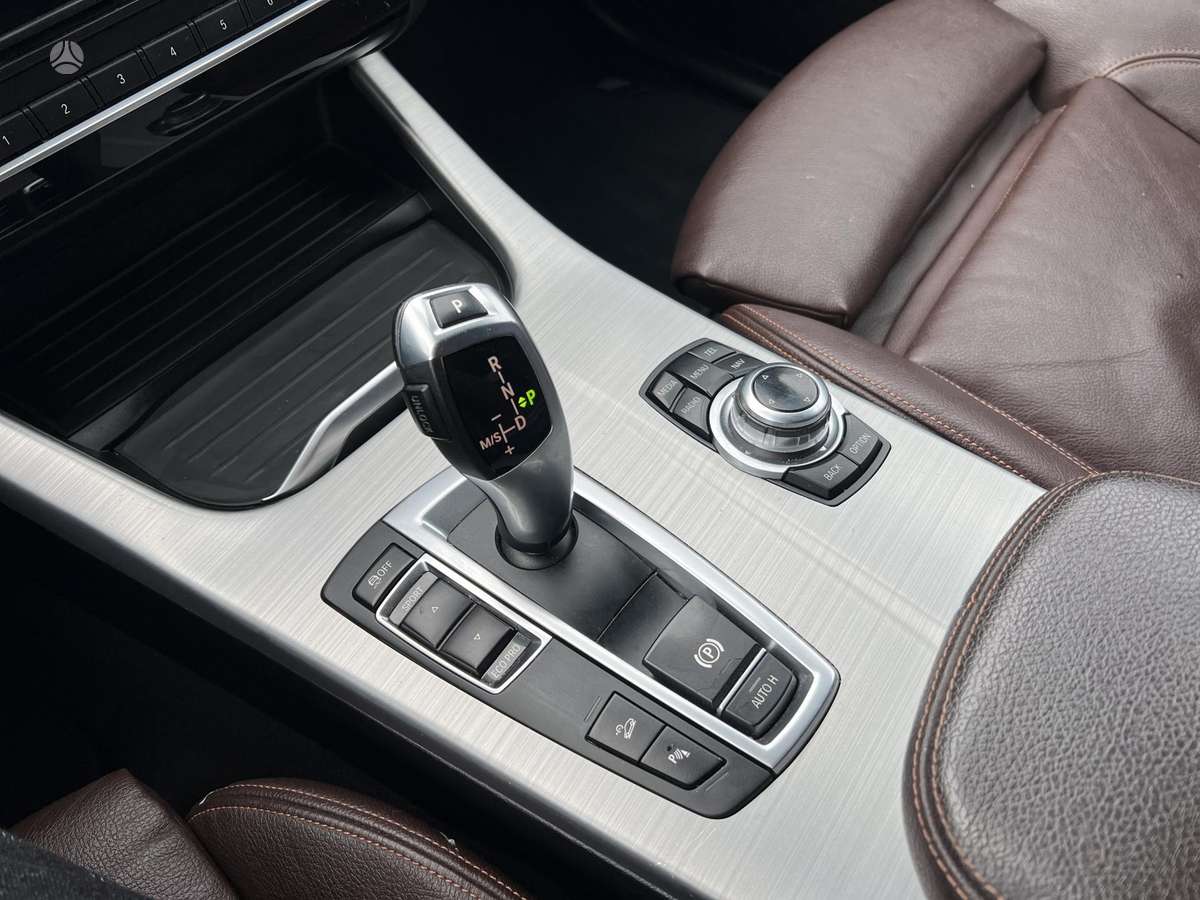 BMW X4, 2.0 l., off-road / crossover