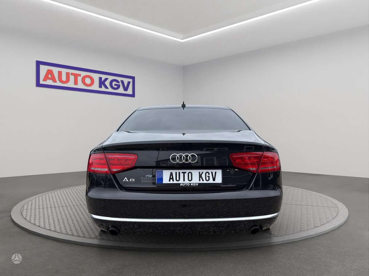 Audi A8, 3.0 l., Седан