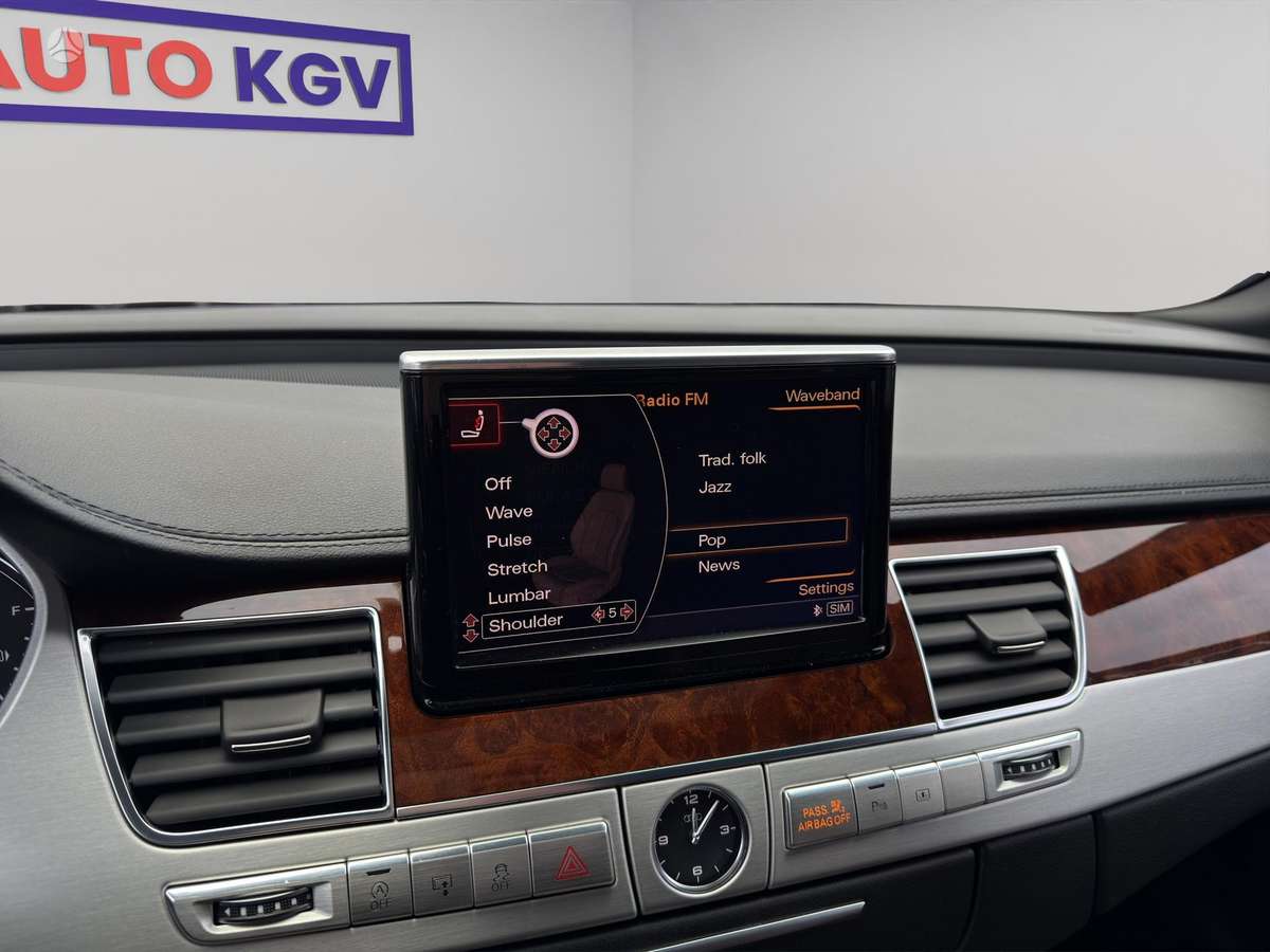 Audi A8, 3.0 l., Седан