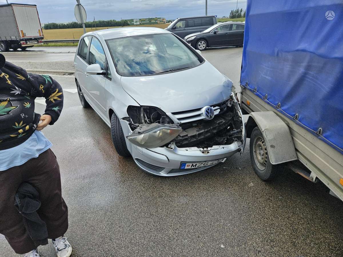 Volkswagen Golf Plus - 4