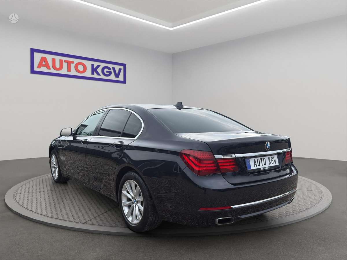 BMW 740, 3.0 l., Седан