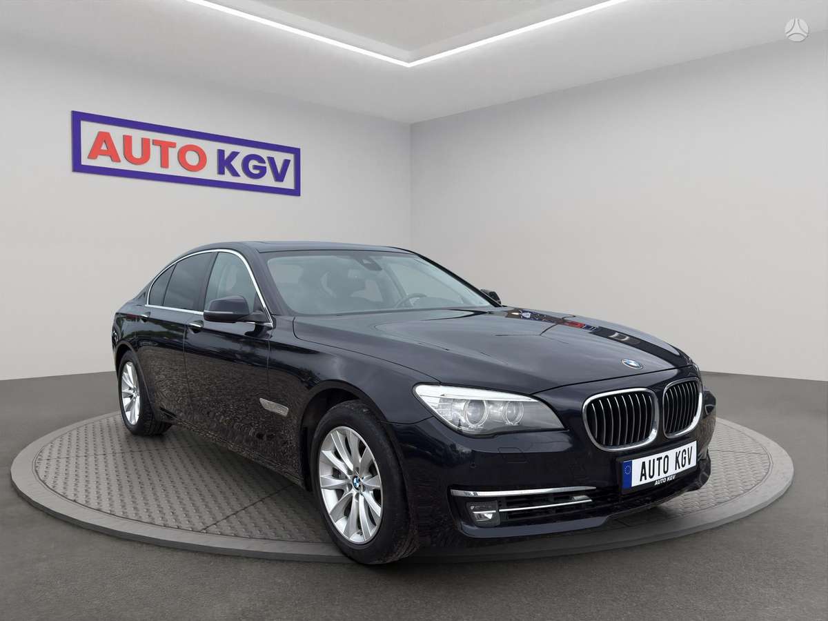 BMW 740, 3.0 l., Седан