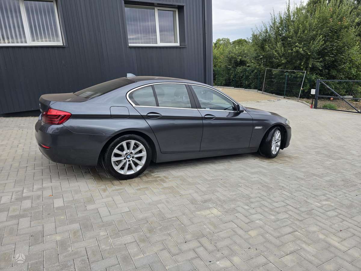 BMW 520, 2.0 l., Седан