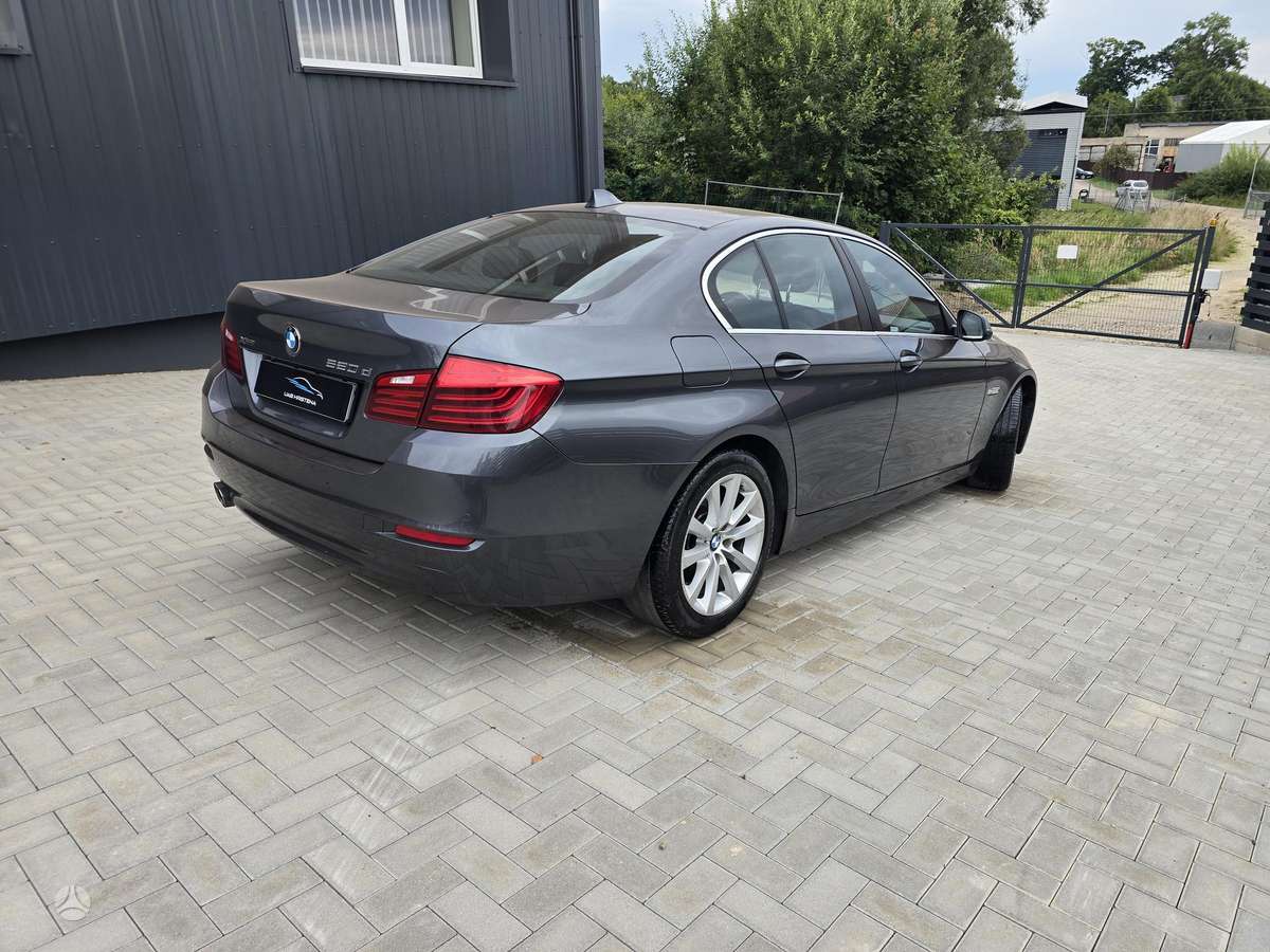 BMW 520, 2.0 l., Седан