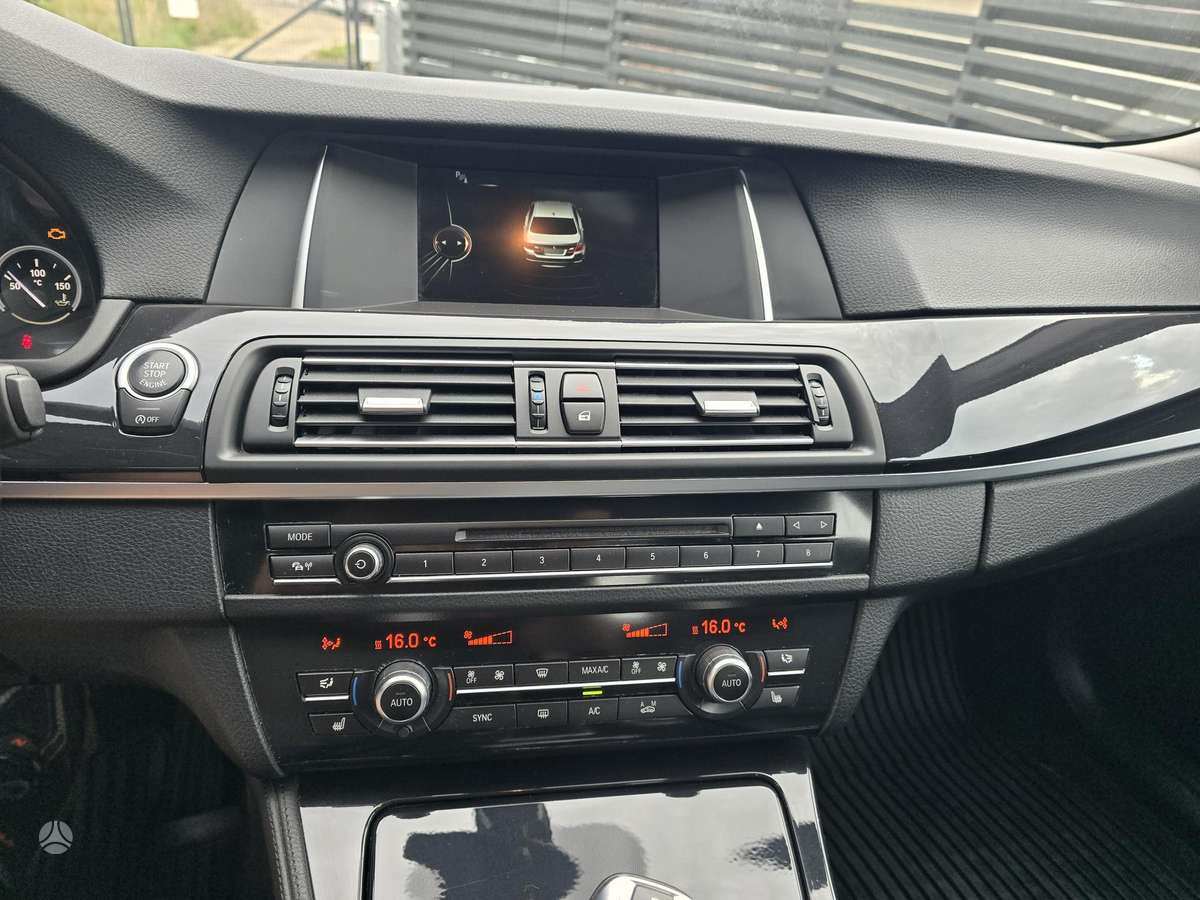 BMW 520, 2.0 l., Седан