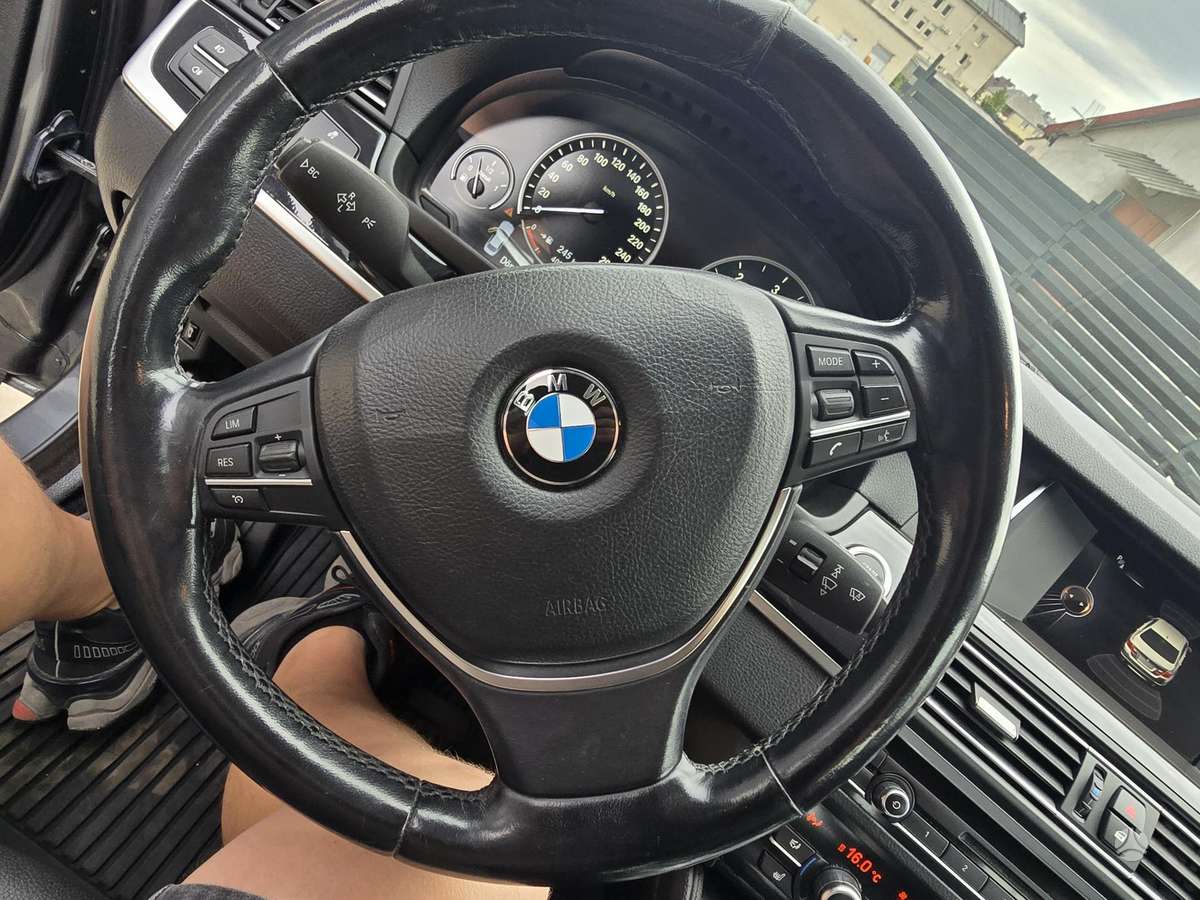 BMW 520, 2.0 l., Седан