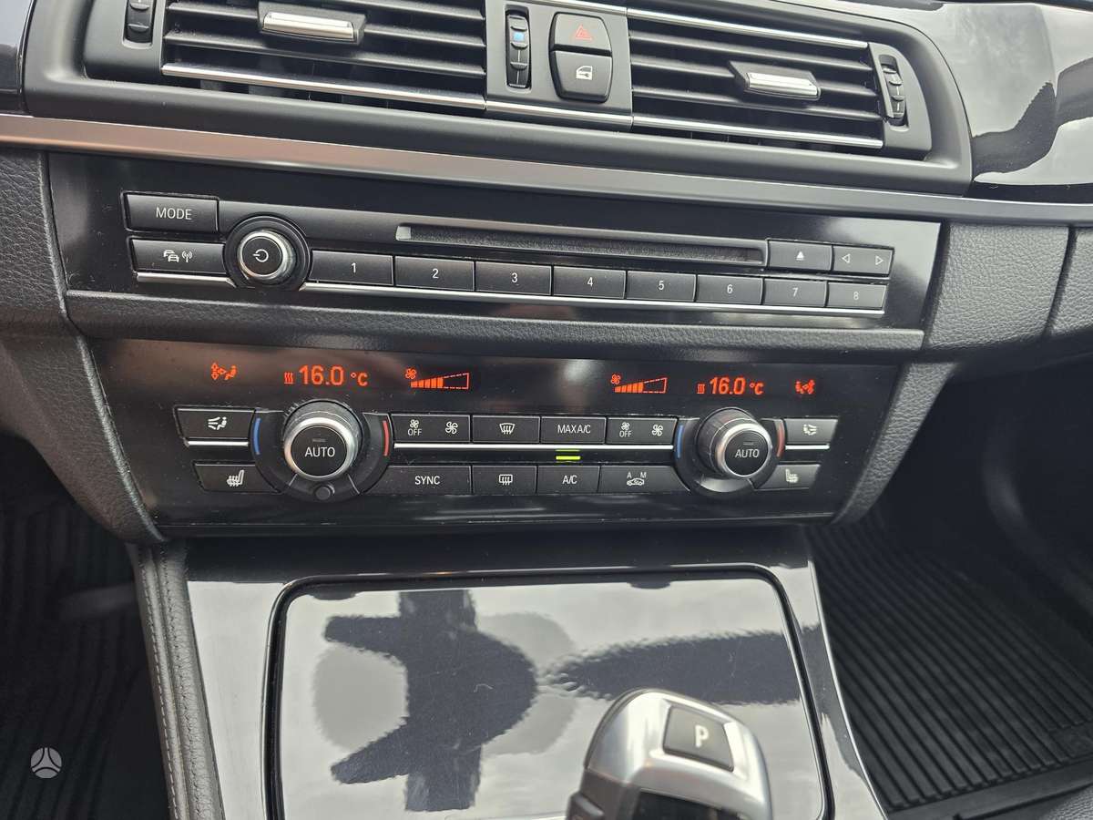 BMW 520, 2.0 l., Седан
