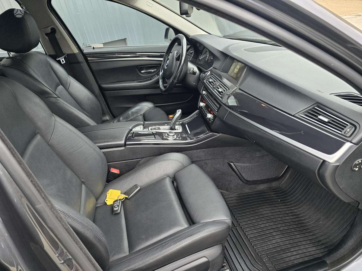 BMW 520, 2.0 l., Седан