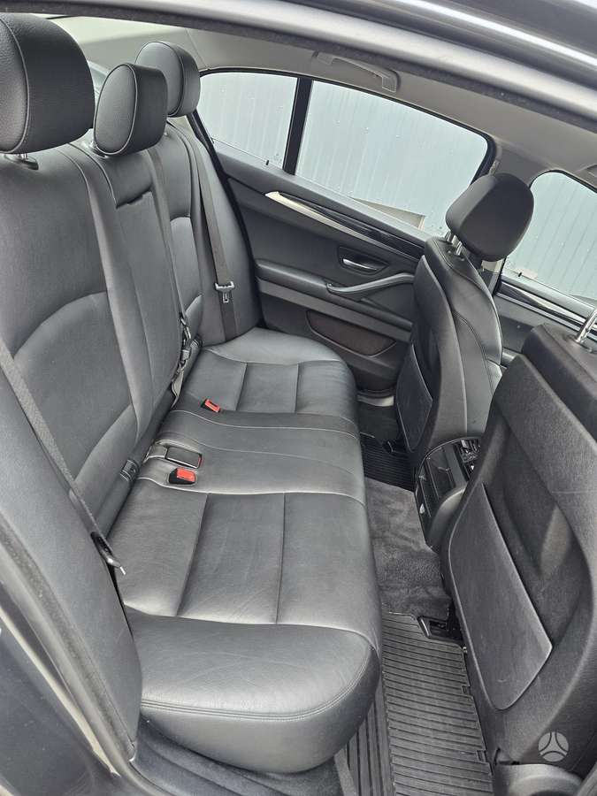 BMW 520, 2.0 l., Седан