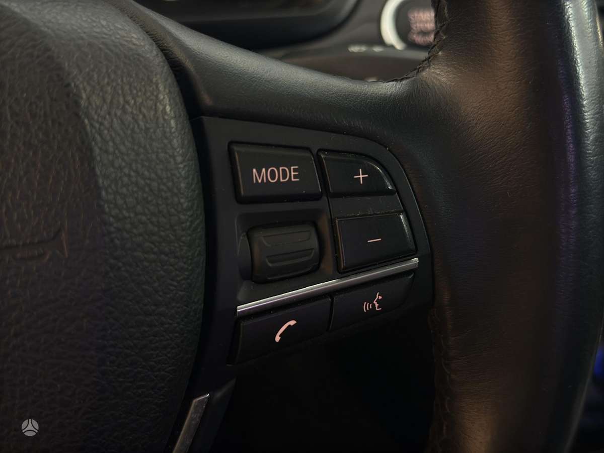 BMW 528, 2.0 l., Седан