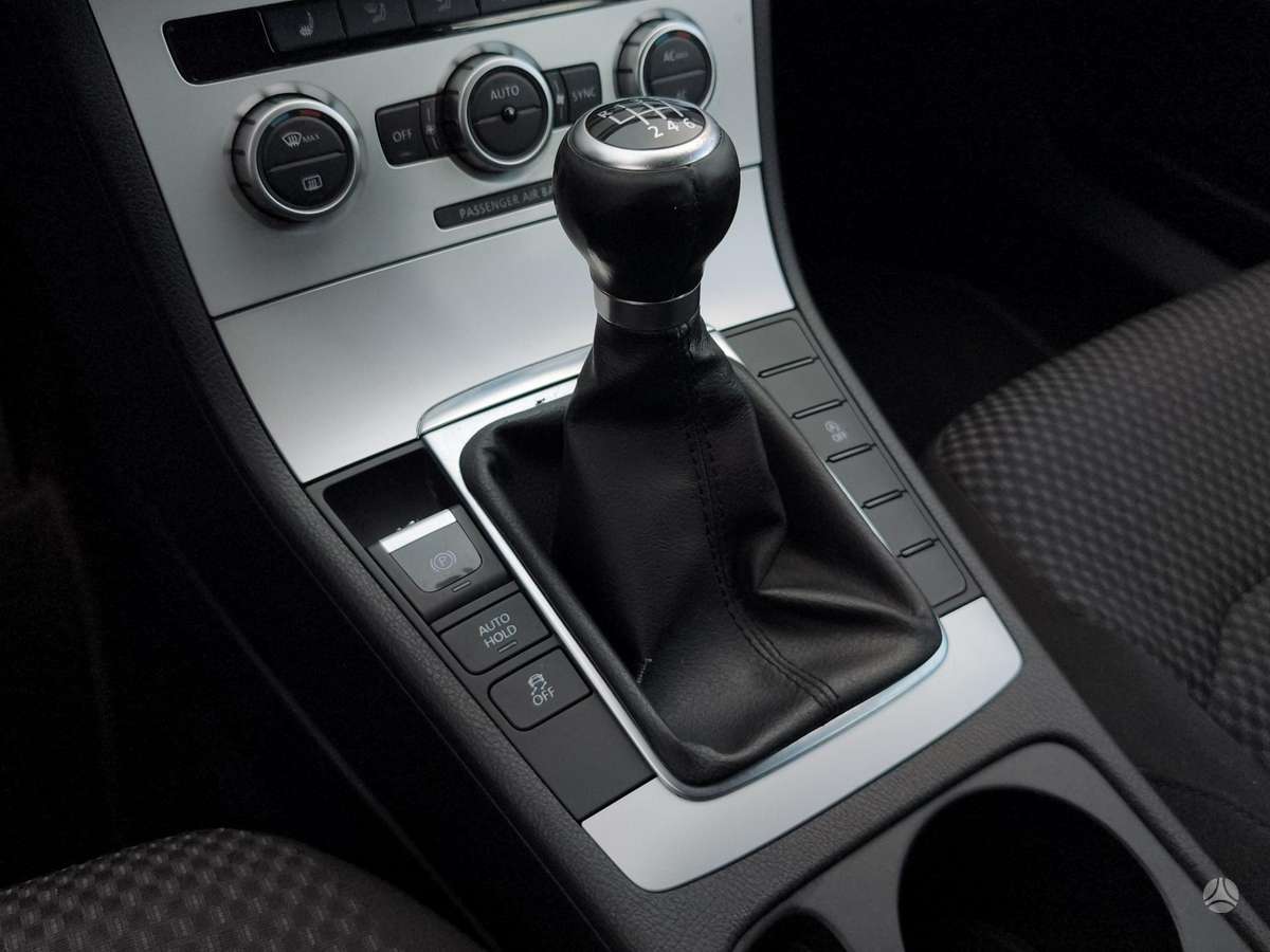 Volkswagen Passat, 2.0 l., Универсал