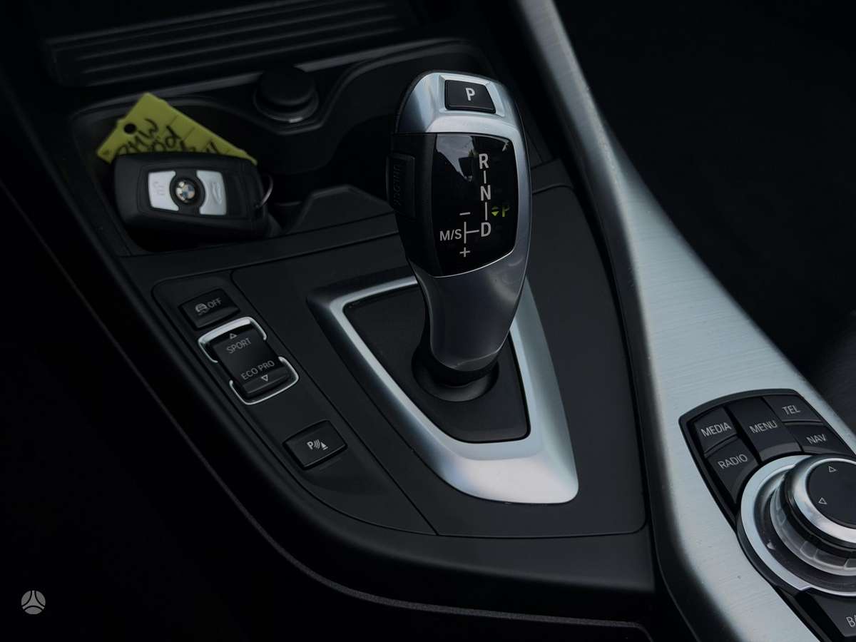BMW 220, 2.0 l., Кабриолет