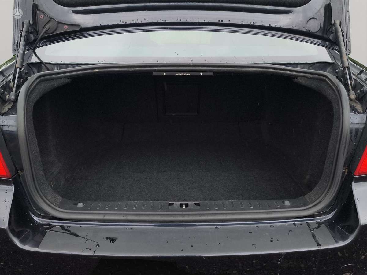 Volvo S80, 2.4 l., Седан