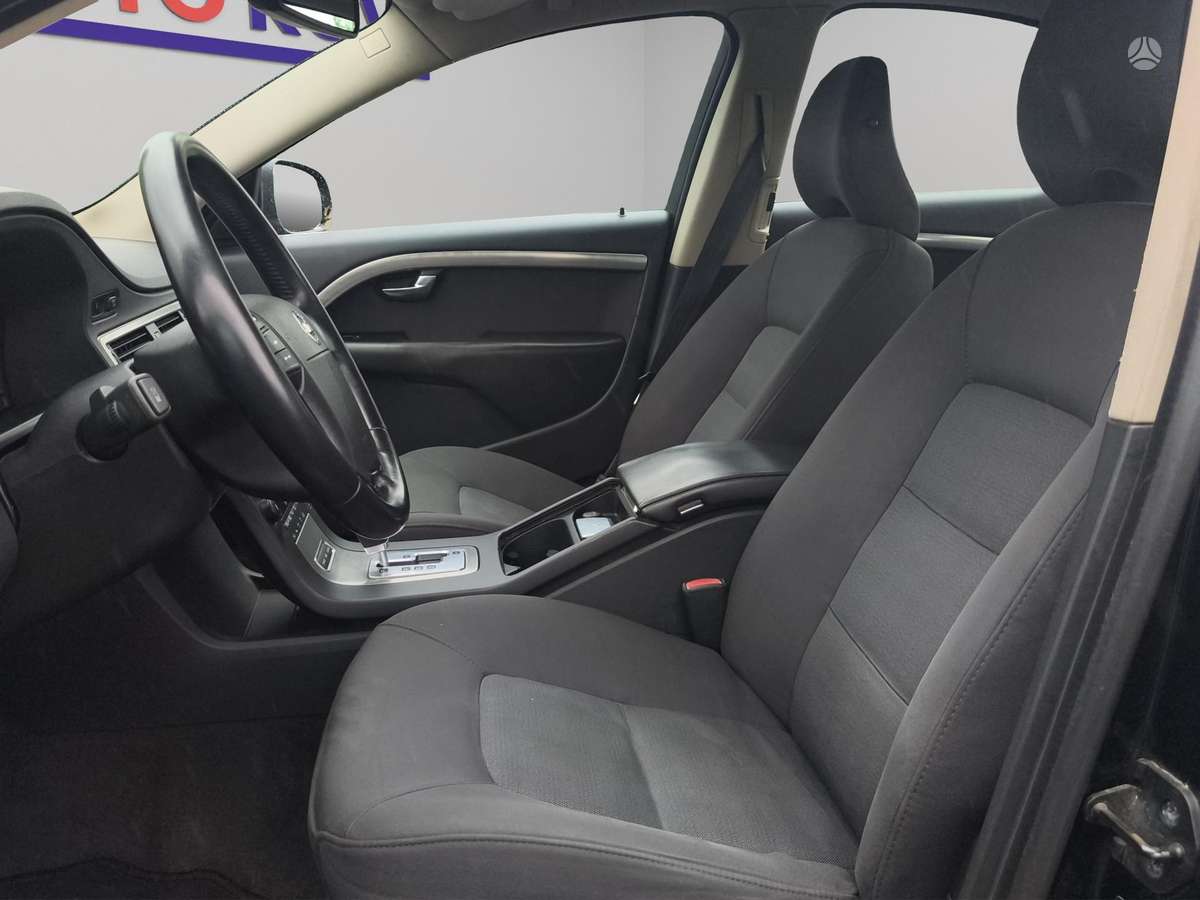 Volvo S80, 2.4 l., Седан