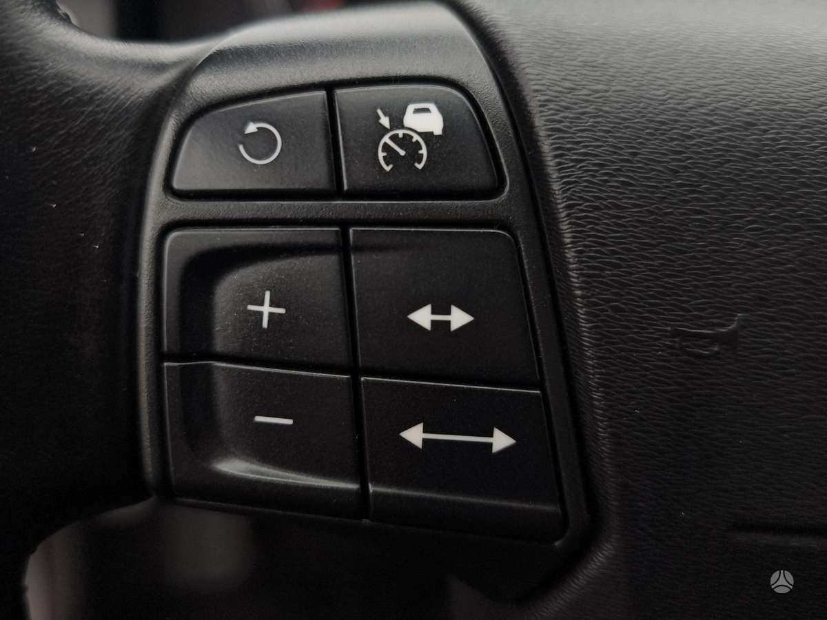 Volvo S80, 2.4 l., Седан