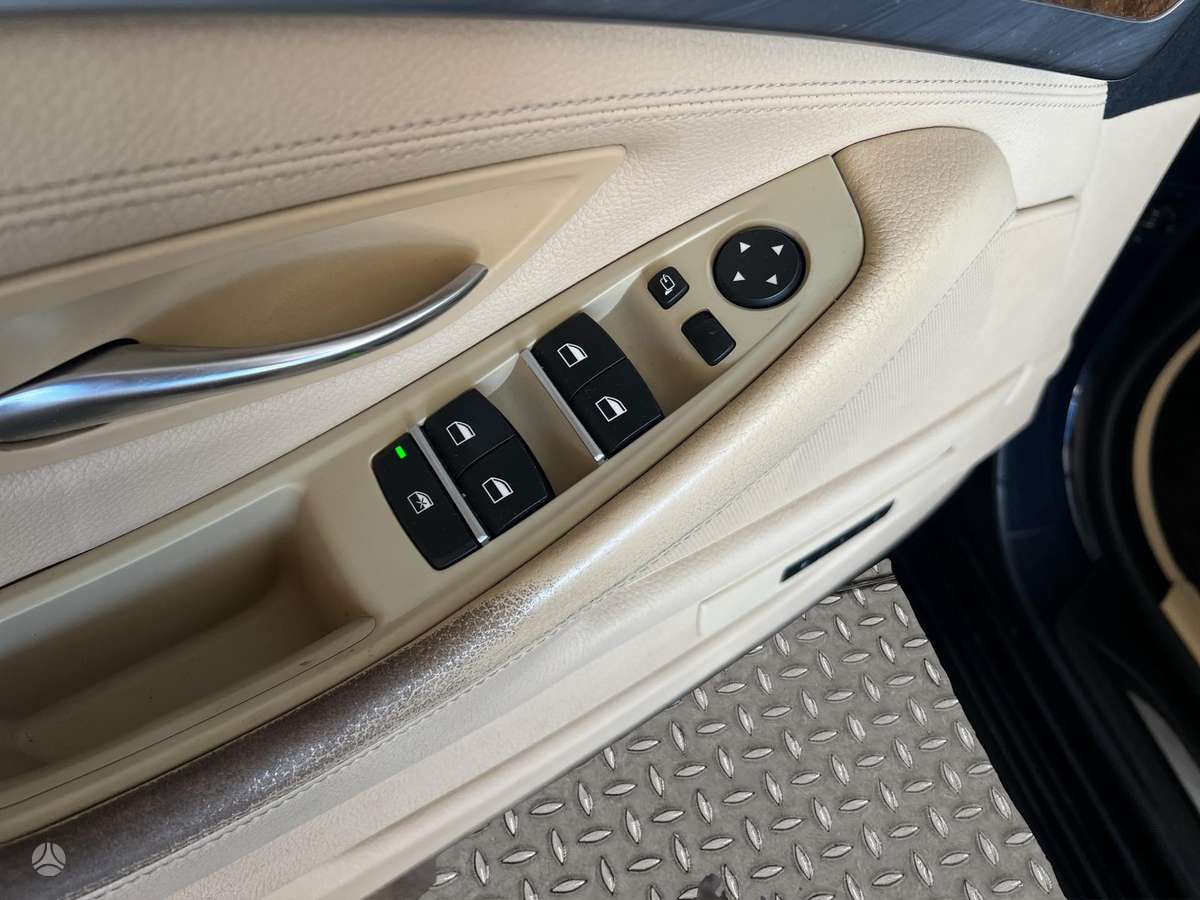 BMW 525, 3.0 l., Универсал