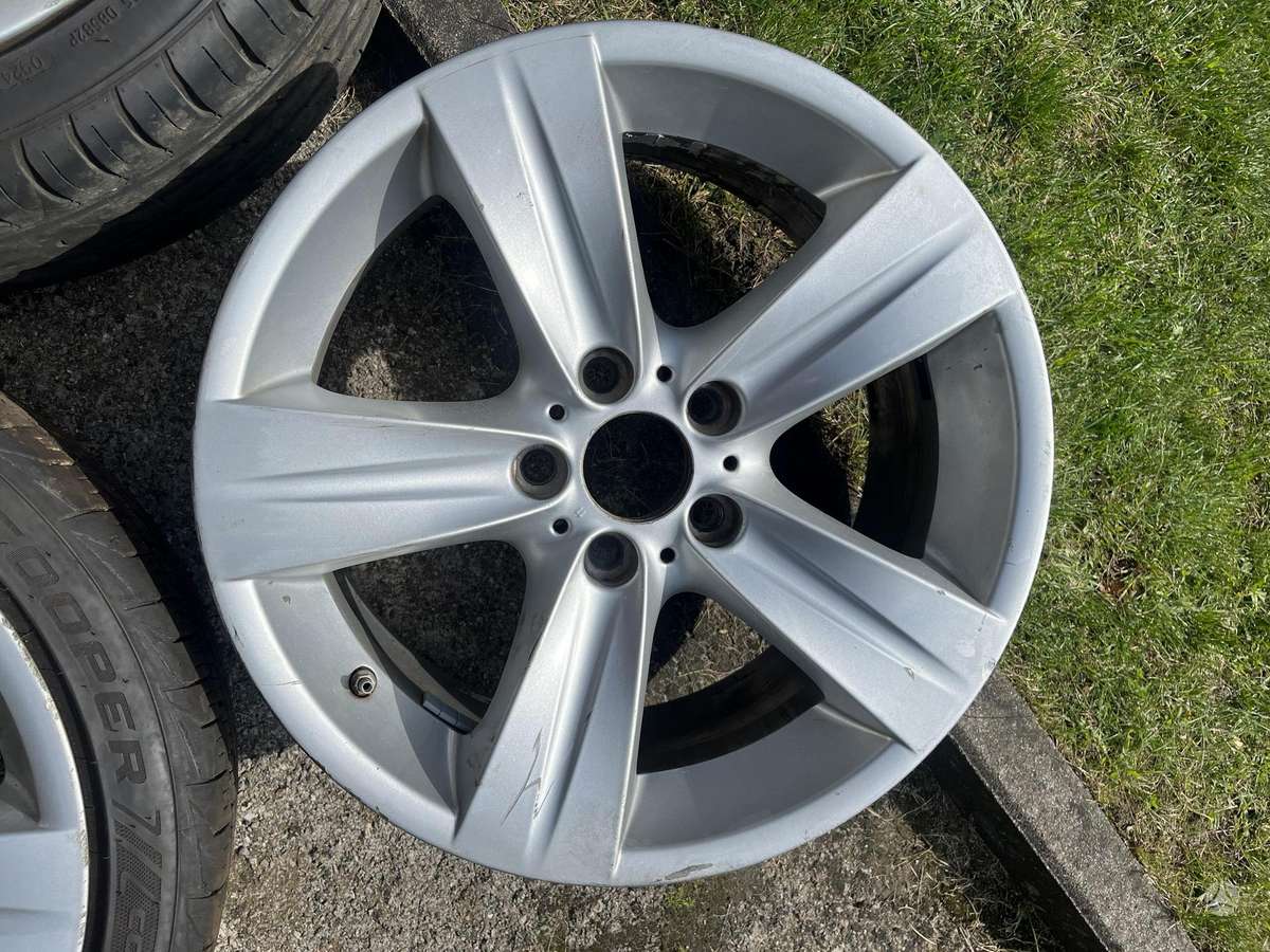 BMW, lengvojo lydinio, R18