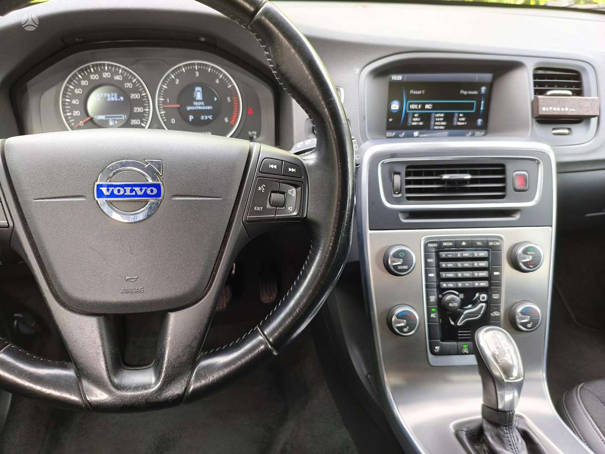 Volvo V60, 2.0 l., Универсал