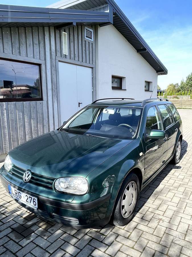 Volkswagen Golf - 2