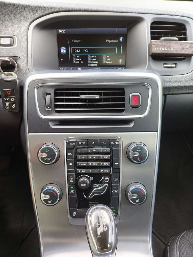 Volvo V60, 2.0 l., Универсал