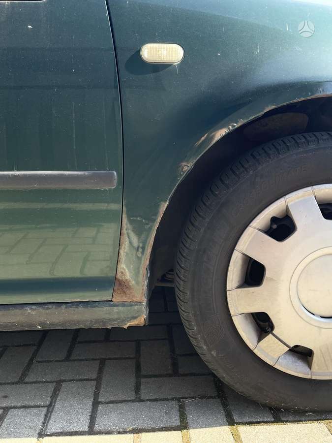 Volkswagen Golf - 9