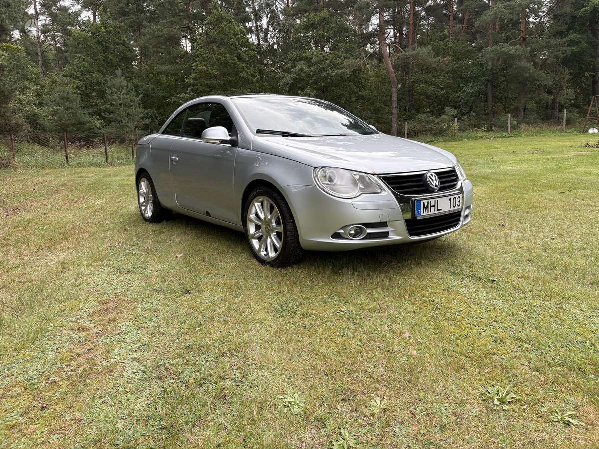Volkswagen Eos, 2.0 l., convertible