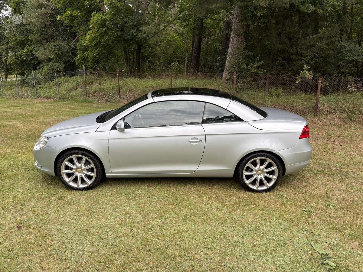 Volkswagen Eos, 2.0 l., convertible