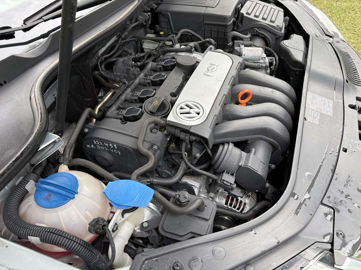 Volkswagen Eos, 2.0 l., convertible