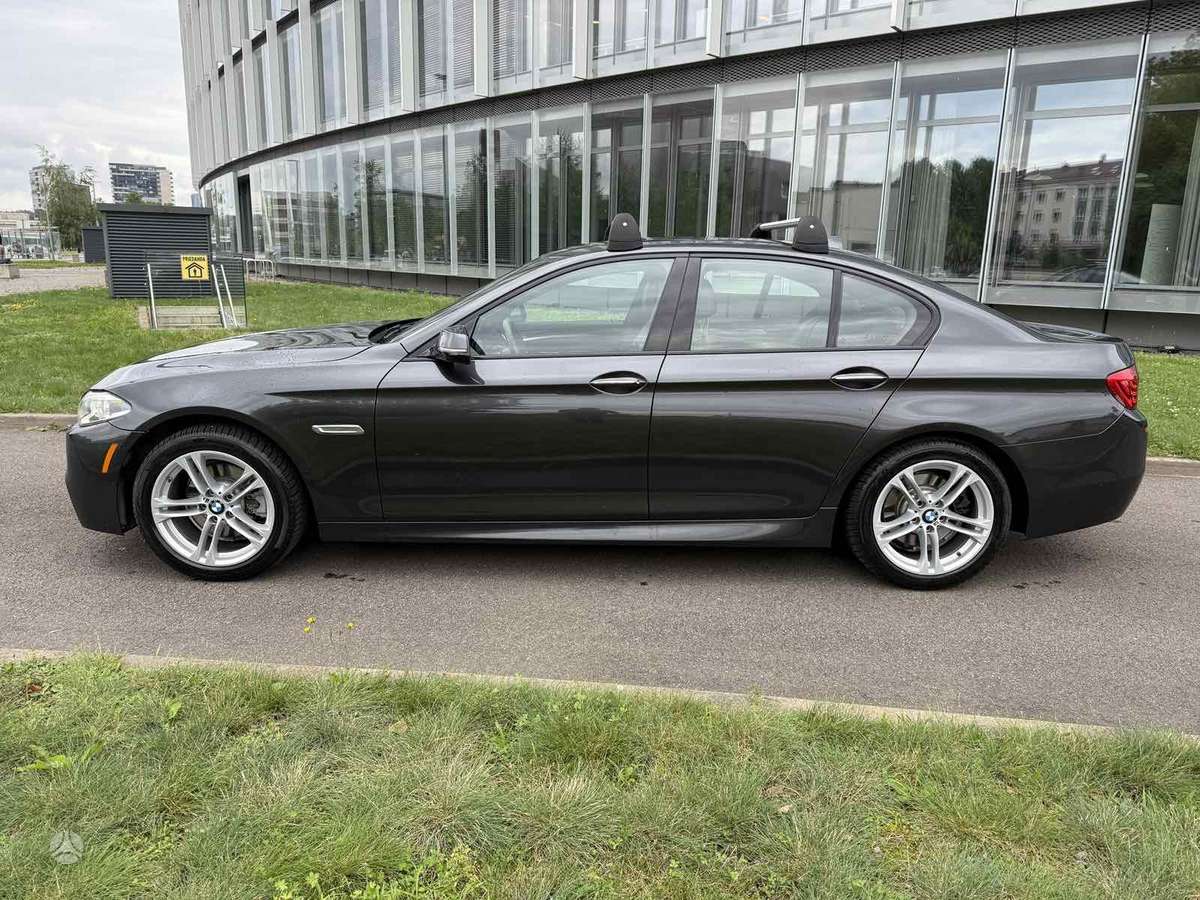 BMW 528, 2.0 l., Седан