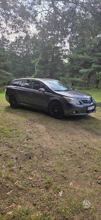 Toyota Avensis - 2