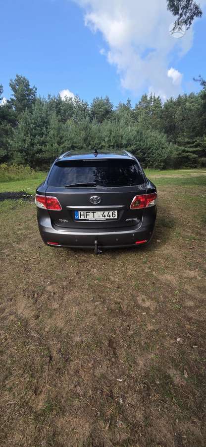 Toyota Avensis - 8