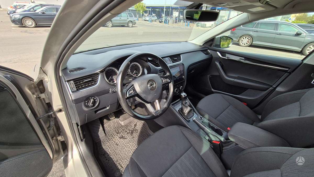 Škoda Octavia - 10