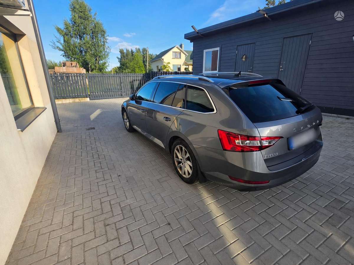Škoda Superb - 2