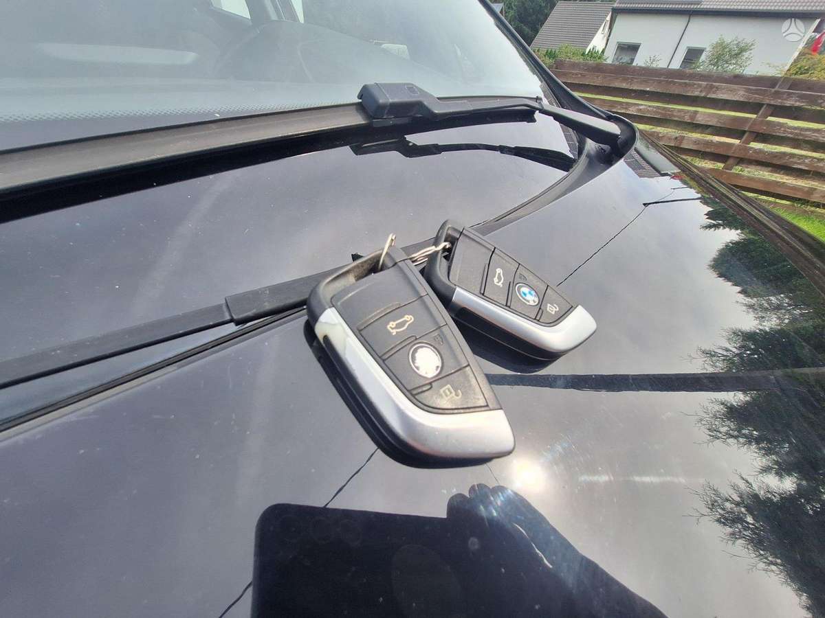 BMW 216, 1.5 l., Минивэн