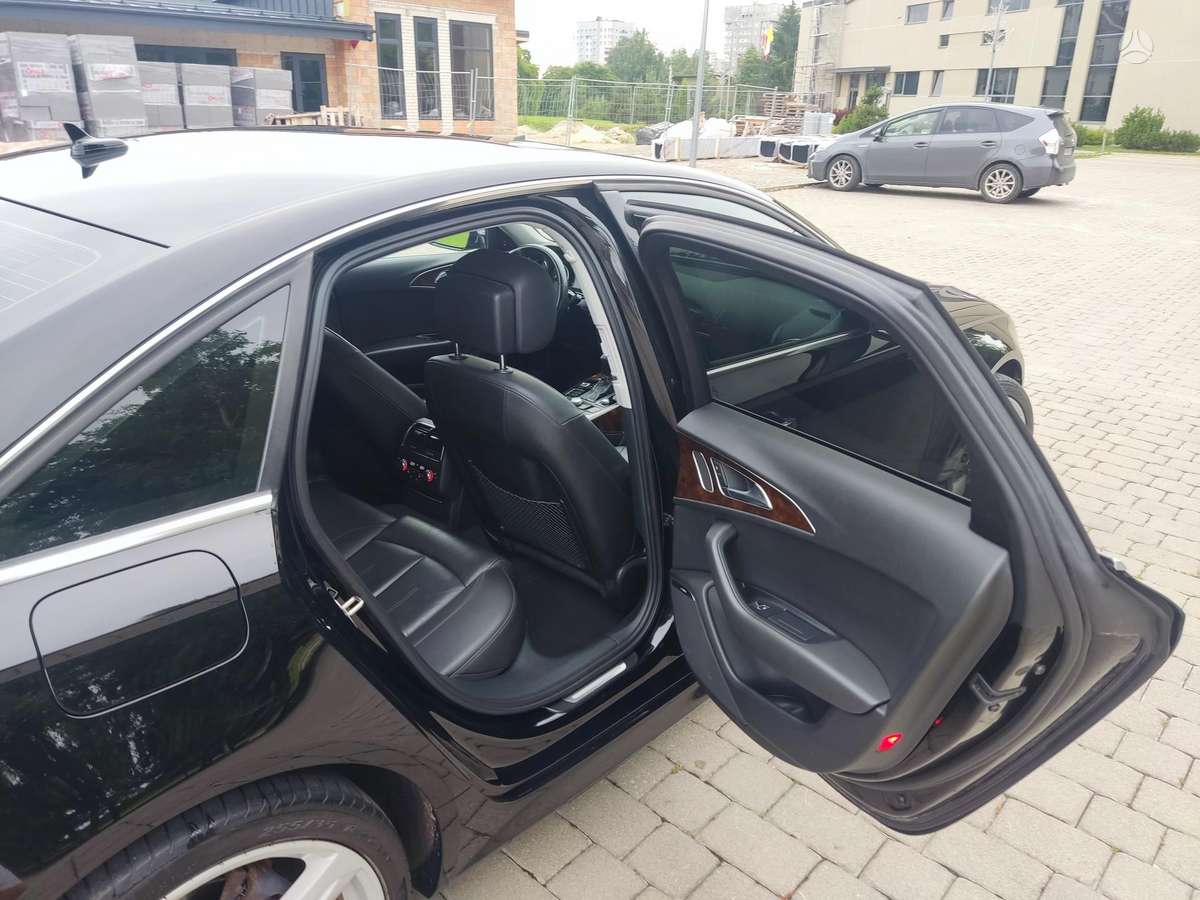 Audi A6, 2.0 l., Седан
