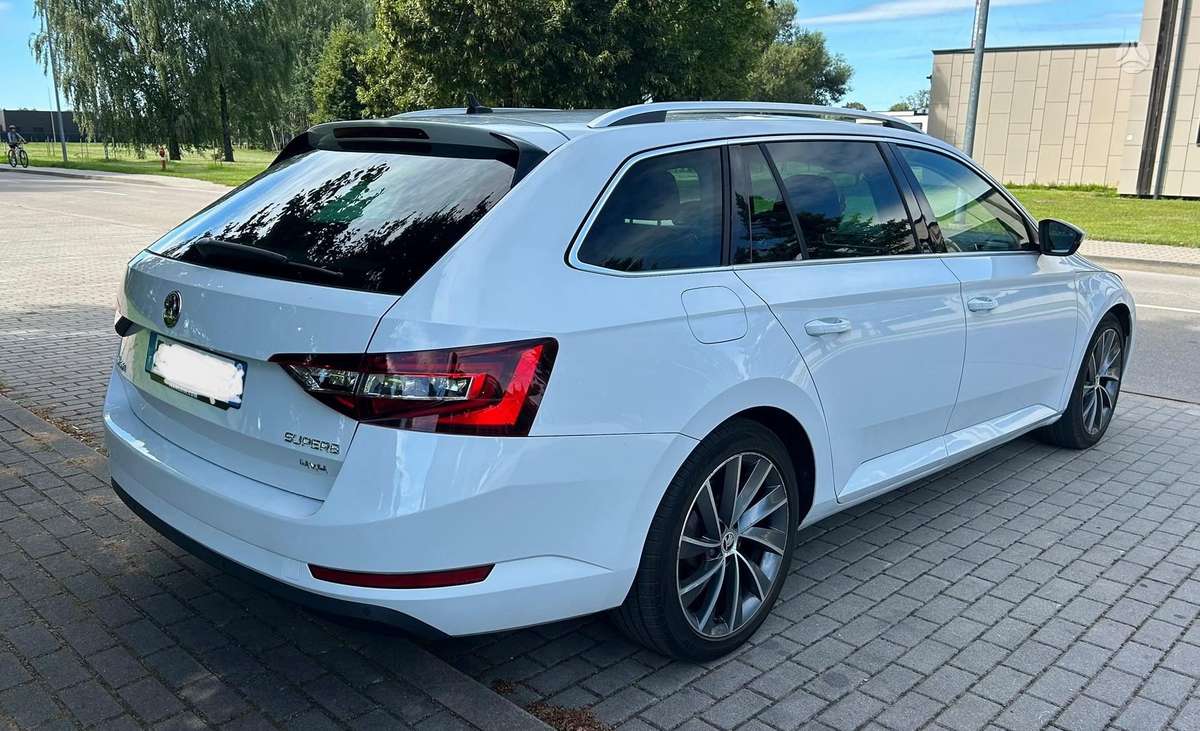 Skoda Superb, 2.0 l., wagon