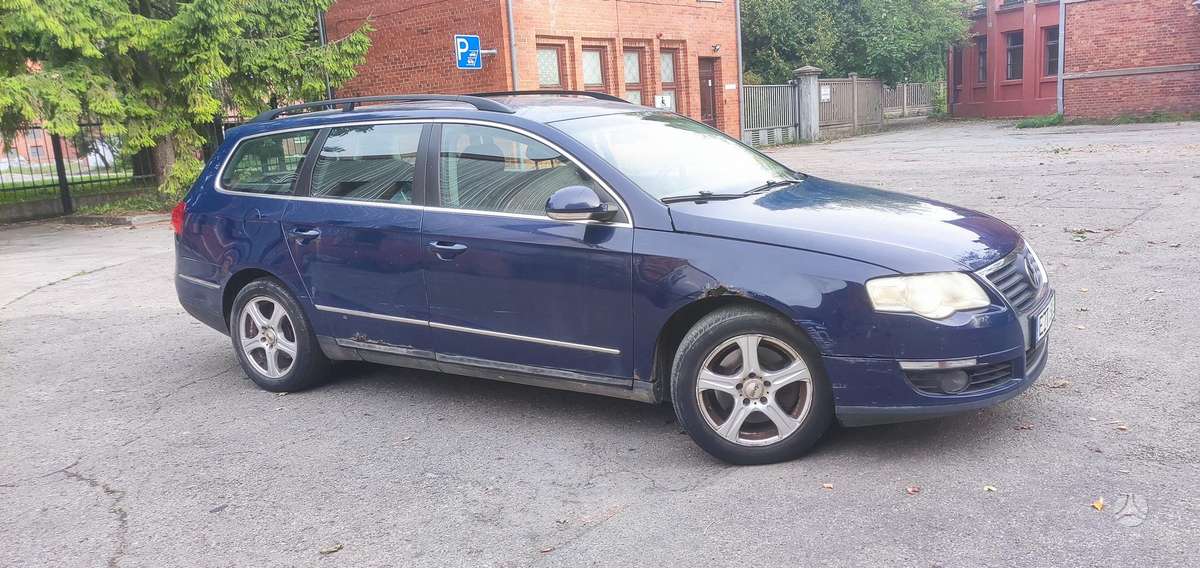 Volkswagen Passat - 4