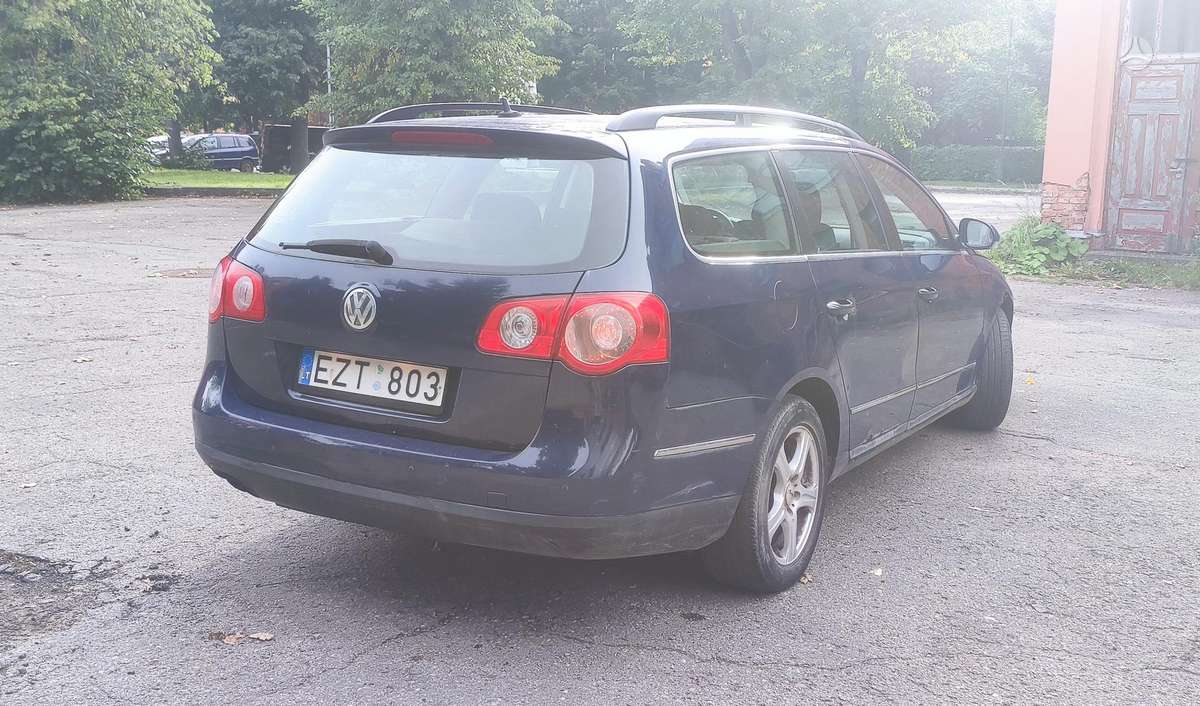 Volkswagen Passat - 7