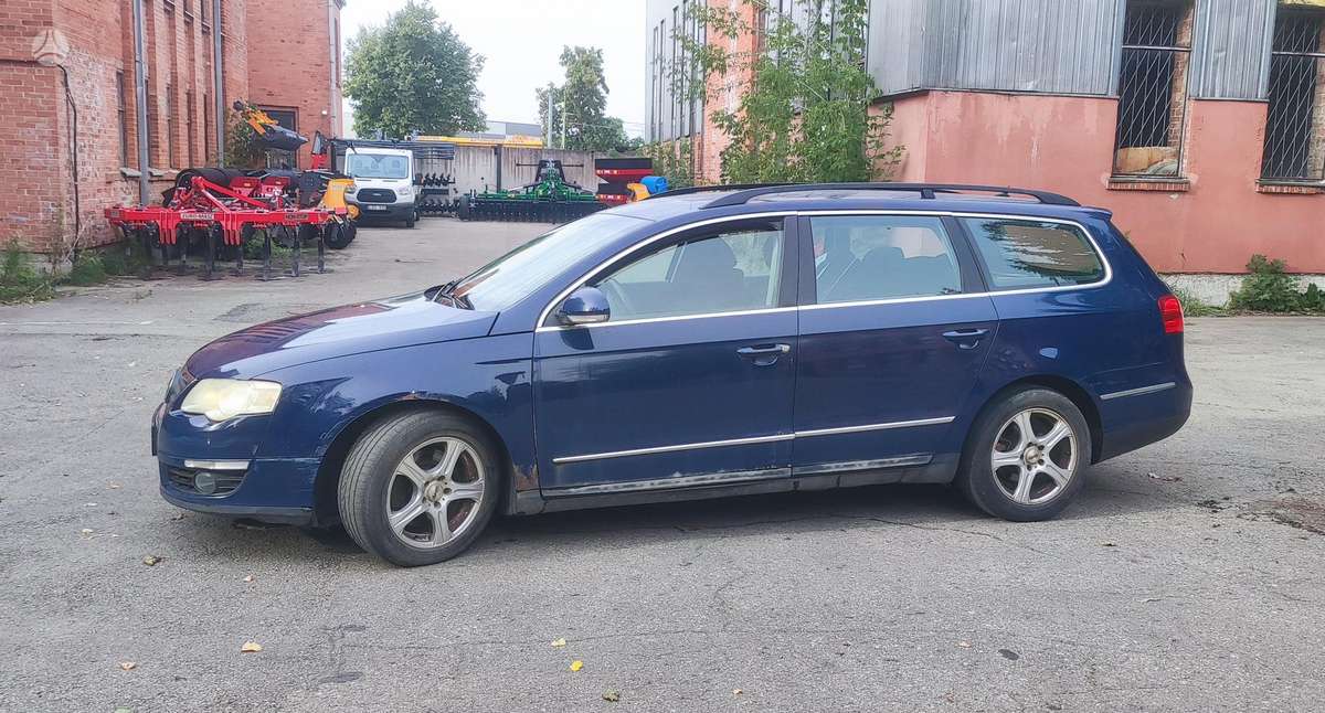 Volkswagen Passat - 8