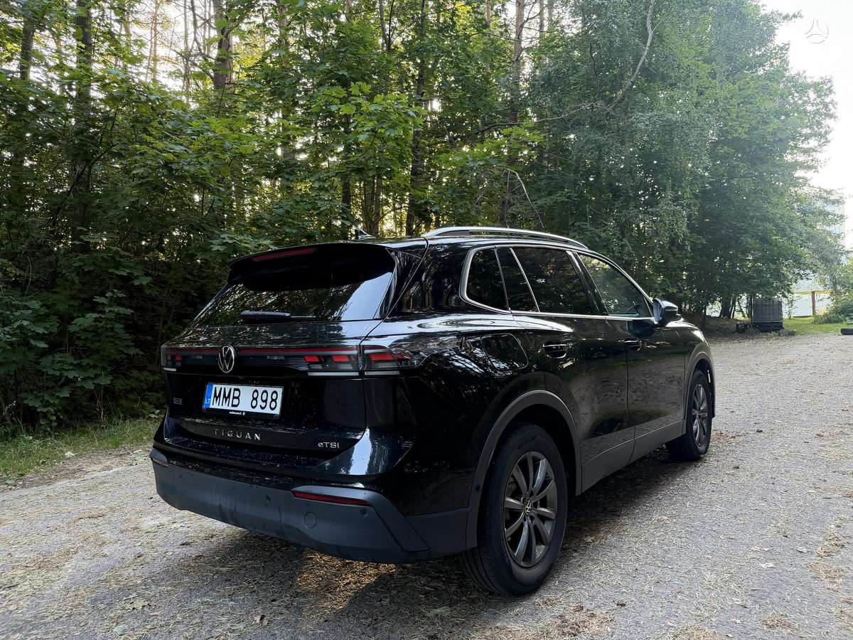 Volkswagen Tiguan - 5