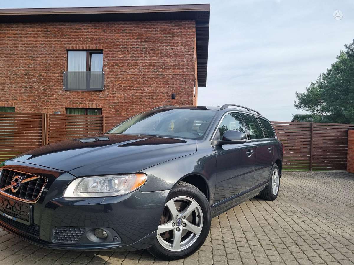 Volvo V70, 2.0 l., Универсал
