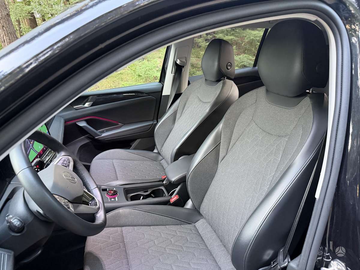 Volkswagen Tiguan - 10