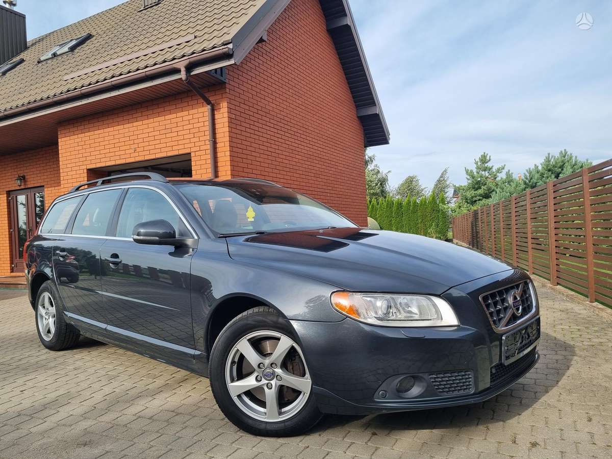 Volvo V70, 2.0 l., Универсал
