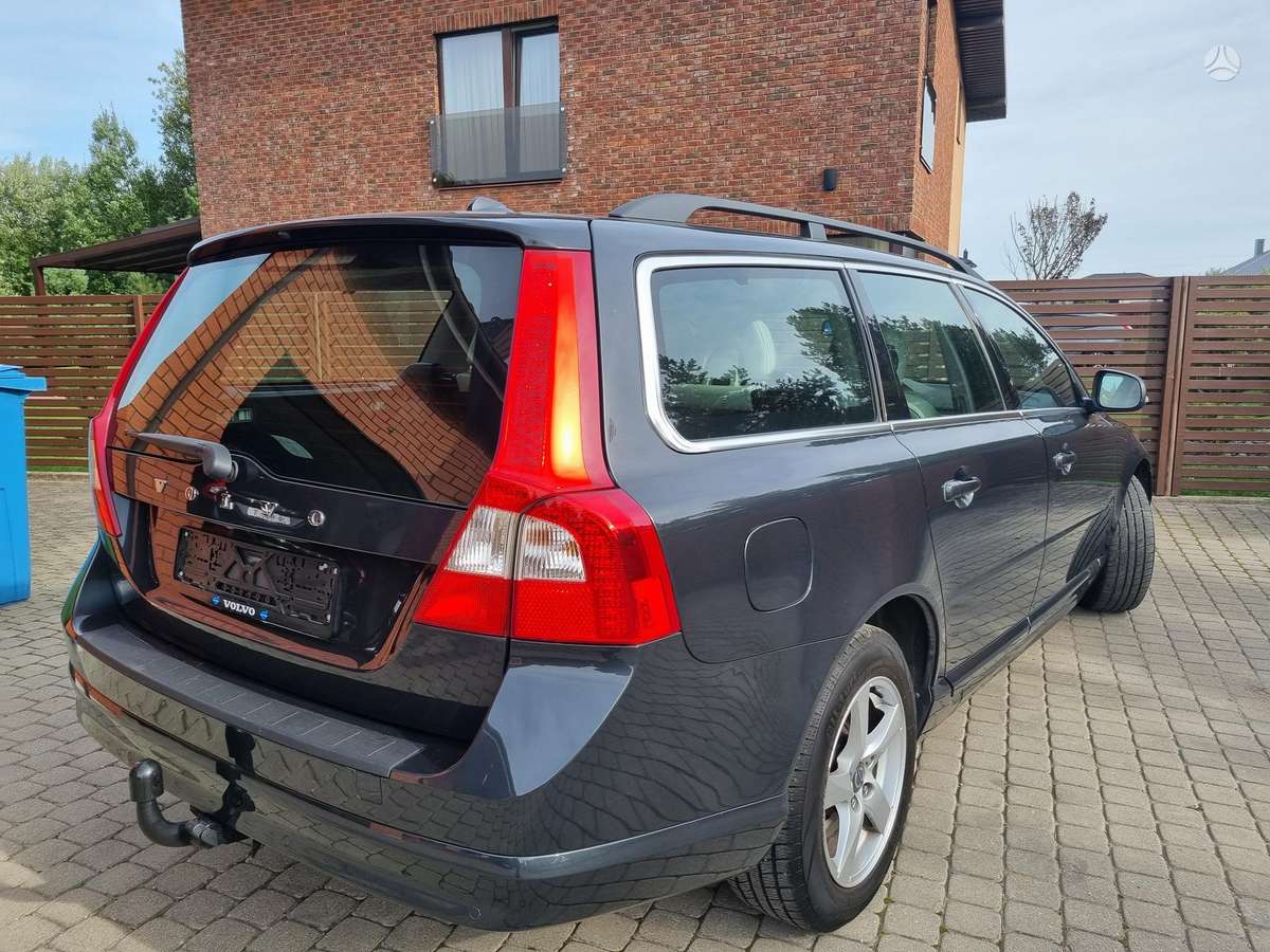 Volvo V70, 2.0 l., Универсал