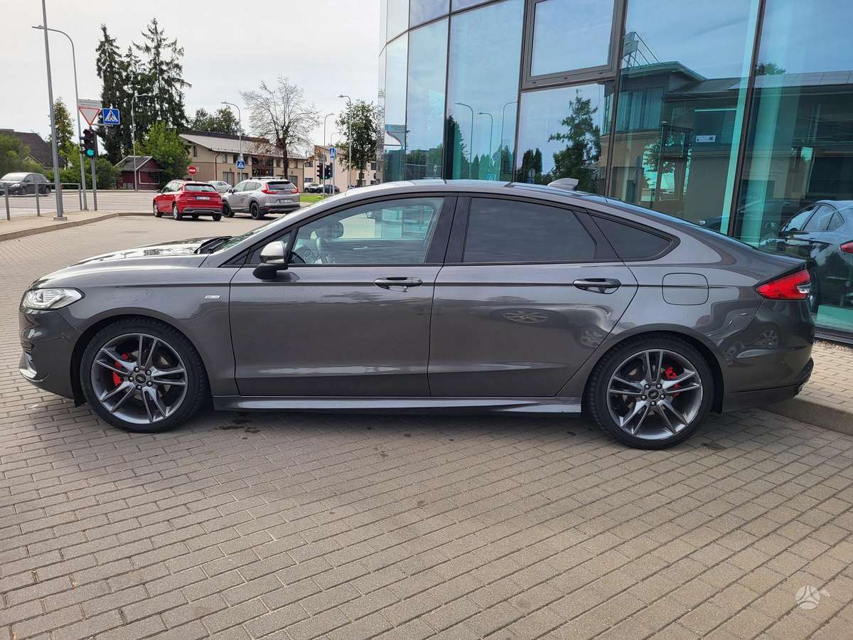 Ford Mondeo, 2.0 l., hatchback