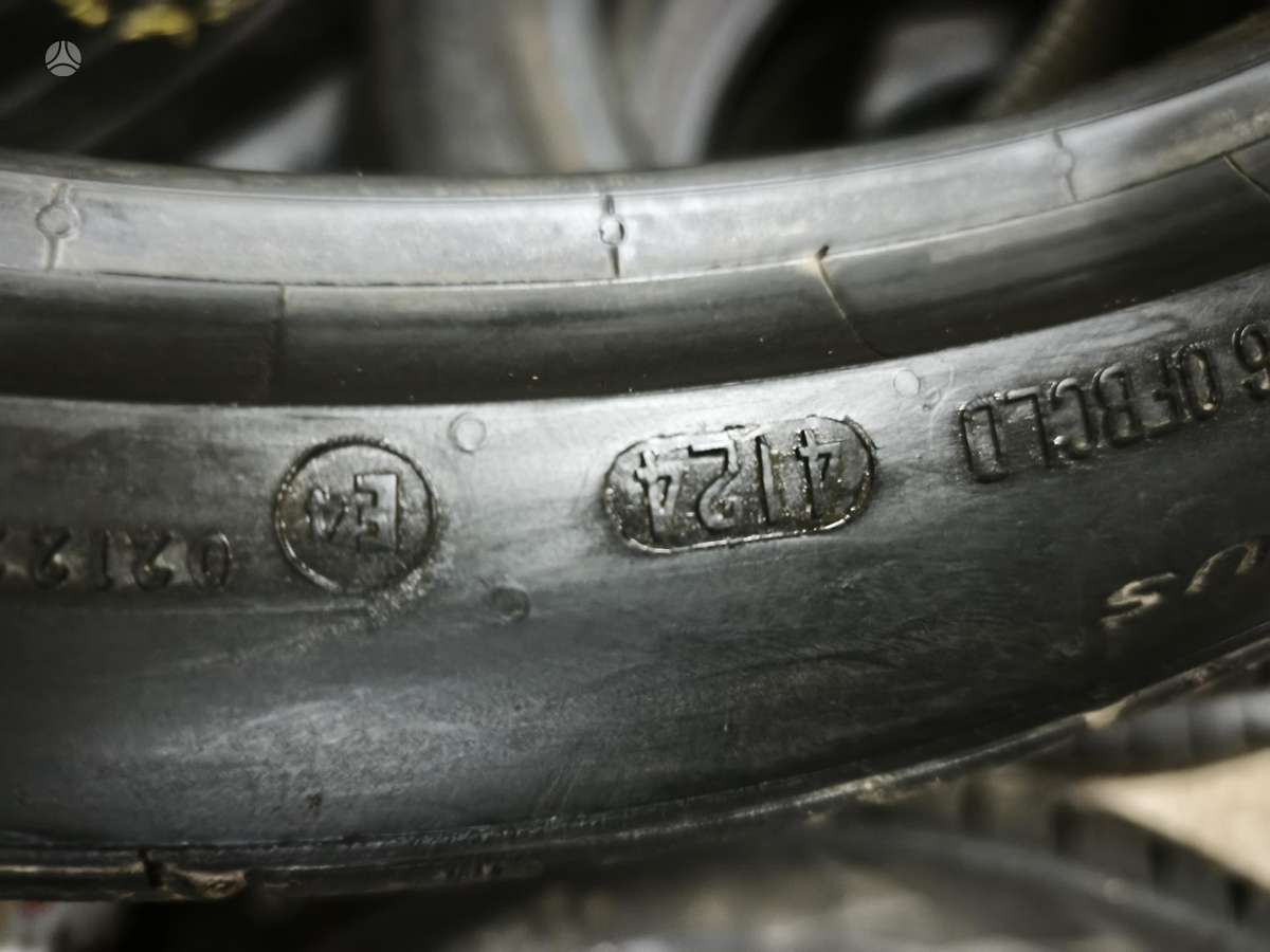 Continental ExtremeCpntact dws06 plus, всесезонные 245/35 R20