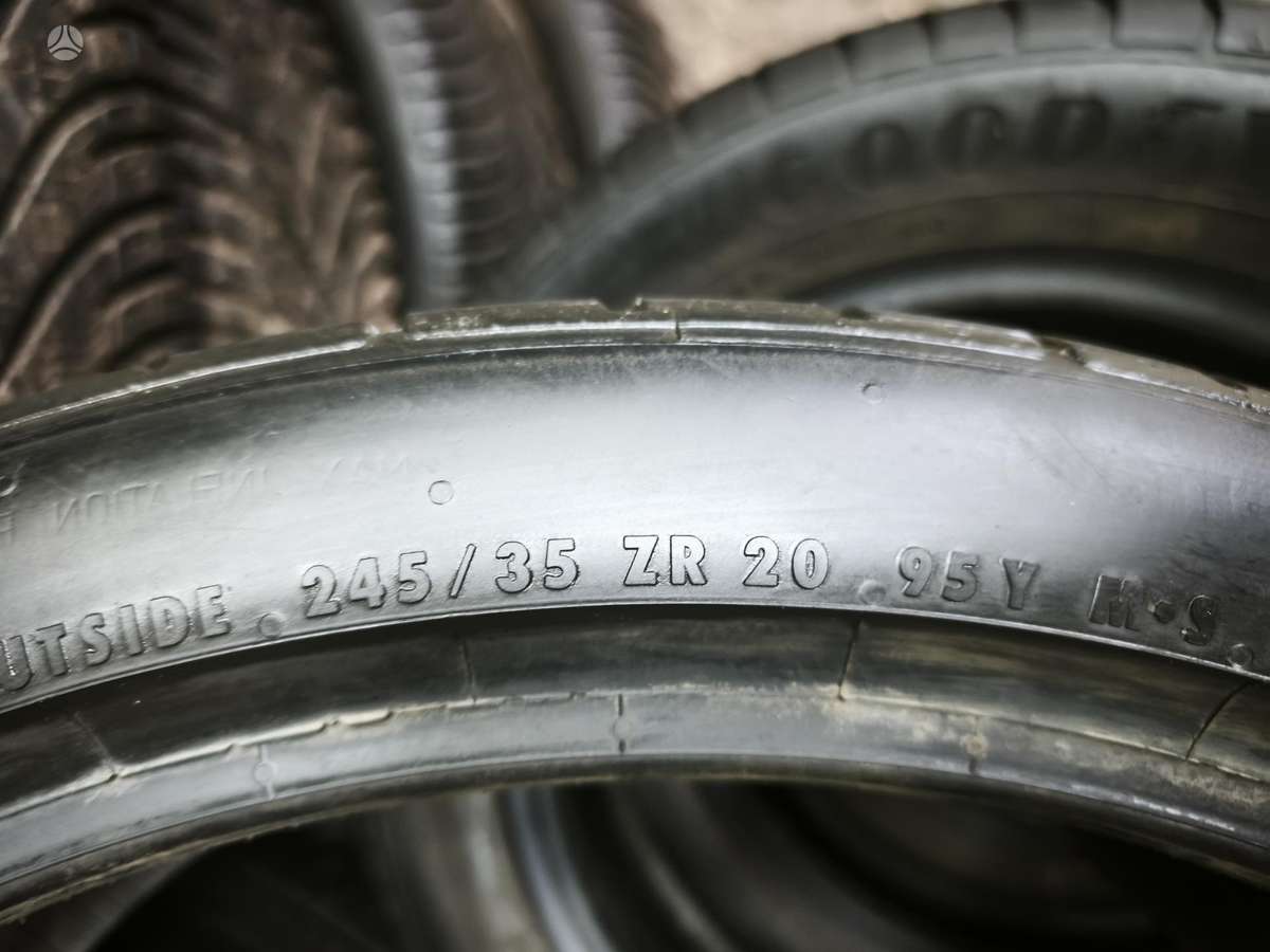 Continental ExtremeCpntact dws06 plus, всесезонные 245/35 R20