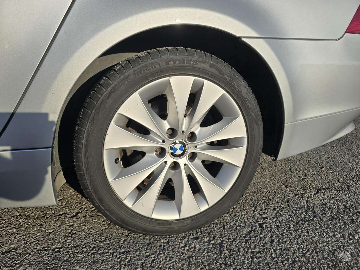 BMW 520, 2.0 l., wagon