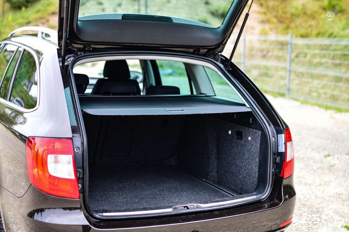 Skoda Superb, 1.6 l., Универсал