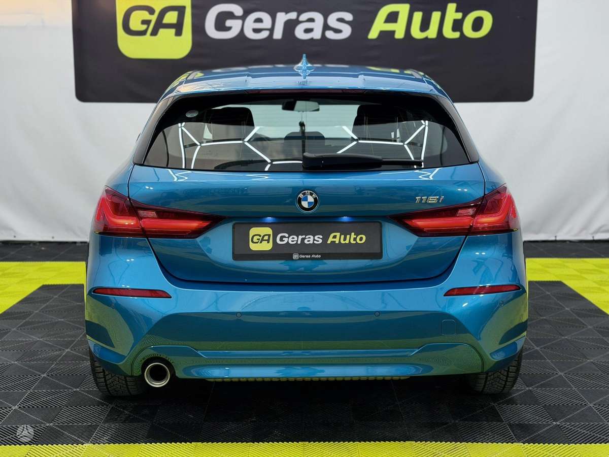 BMW 118, 1.5 l., hatchback